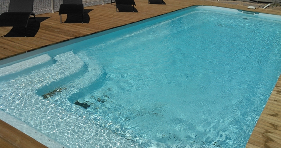 Piscine de la résidence Les Lucioles à La Roche Posay (86)